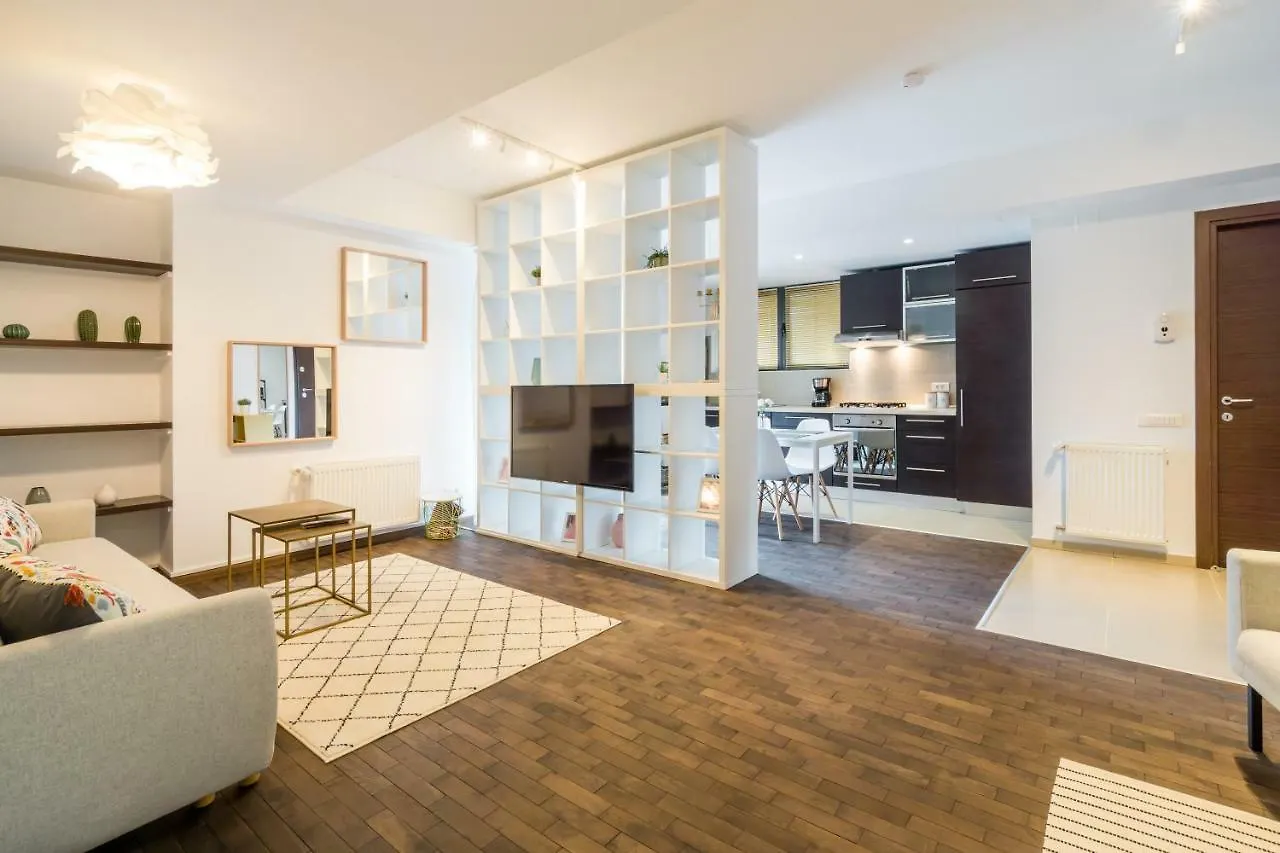 Luxury-Central Apartment-Victoriei Square-Subway contacts