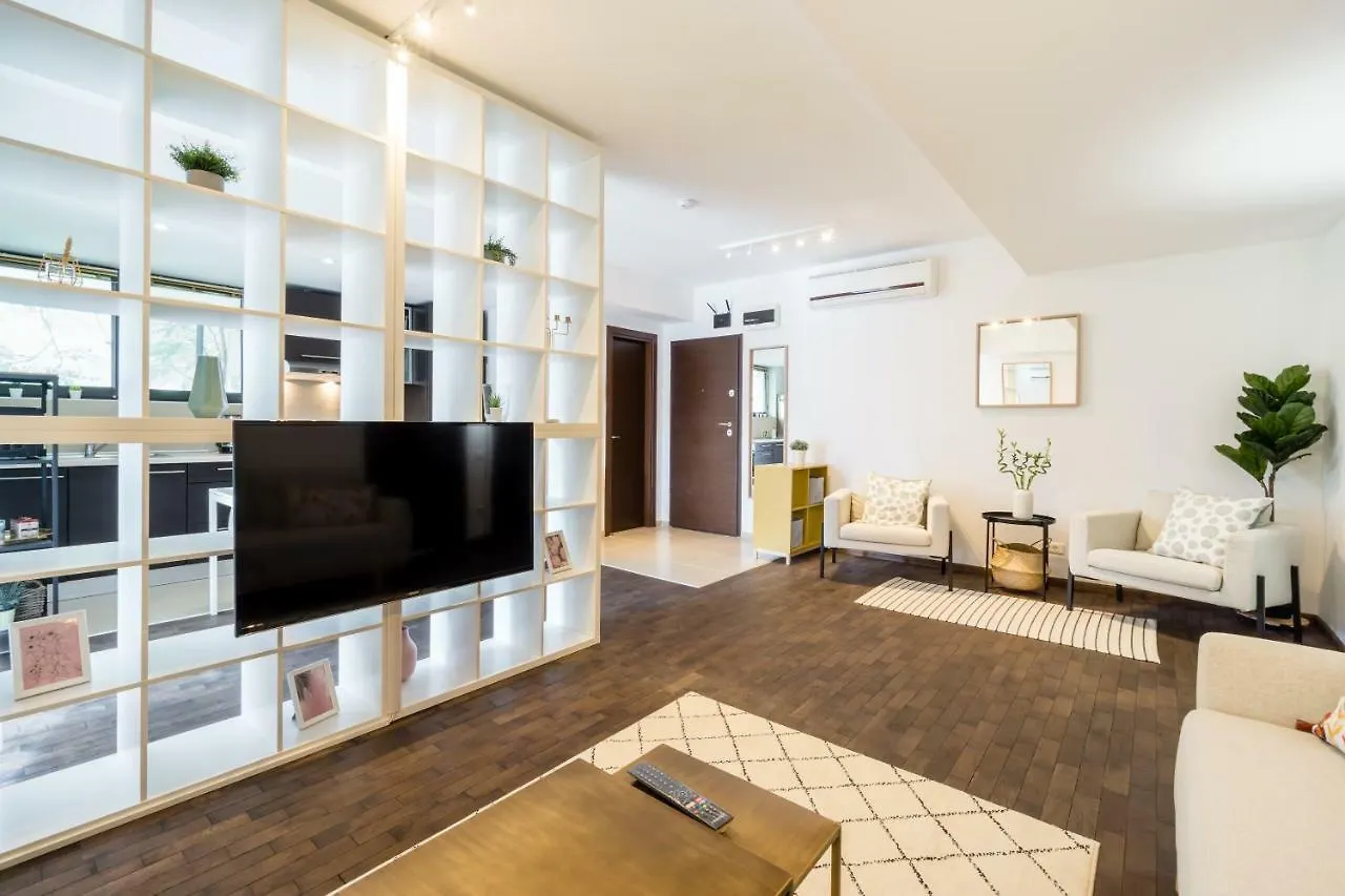 Luxury-Central Apartment-Victoriei Square-Subway Bucharest