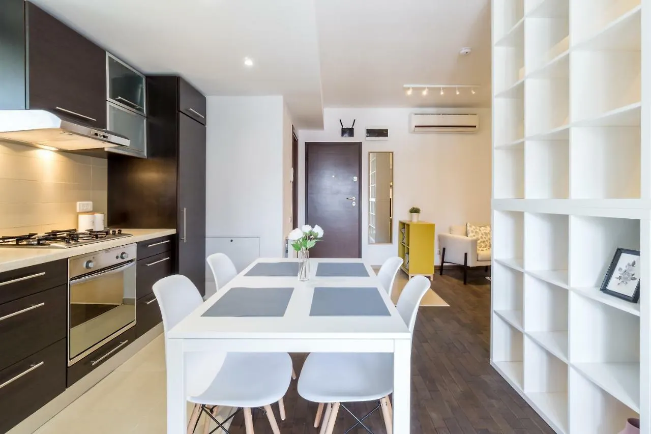 Luxury-Central Apartment-Victoriei Square-Subway Bucharest