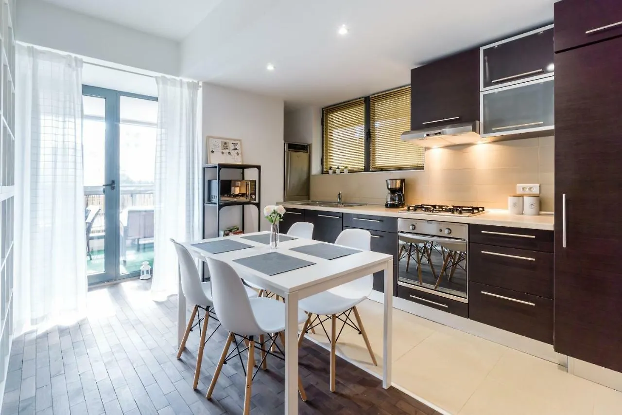 Luxury-Central Apartment-Victoriei Square-Subway Bucharest