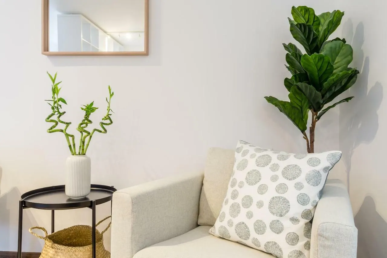 Luxury-Central Apartment-Victoriei Square-Subway Bucharest
